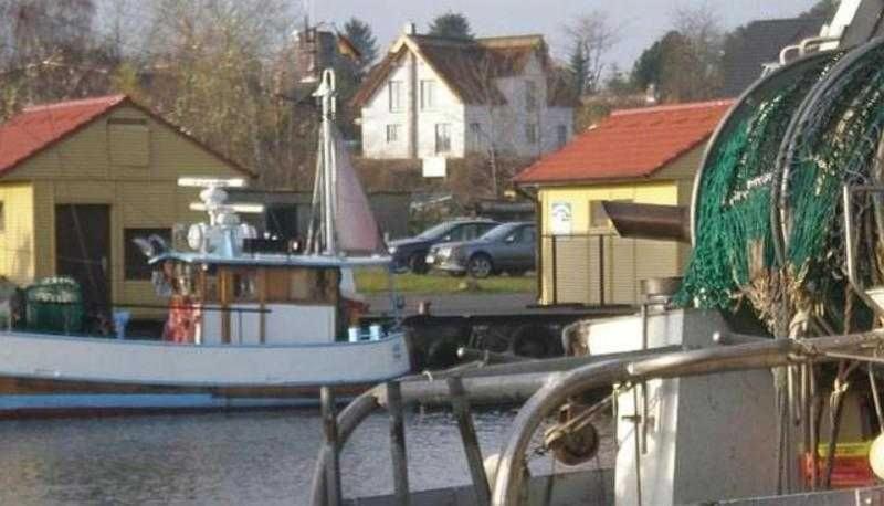 Reetdachhaus Im Fischerdorf 弗里斯特 外观 照片