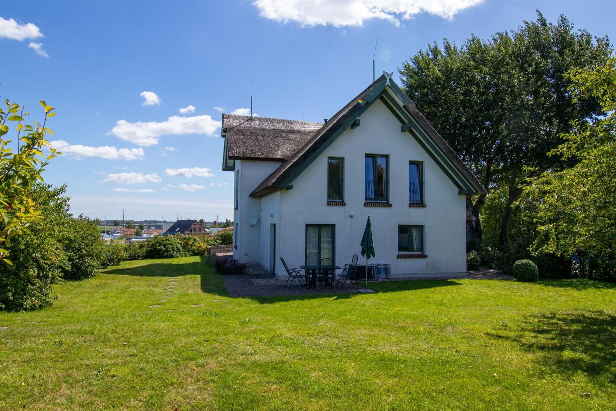 Reetdachhaus Im Fischerdorf 弗里斯特 外观 照片