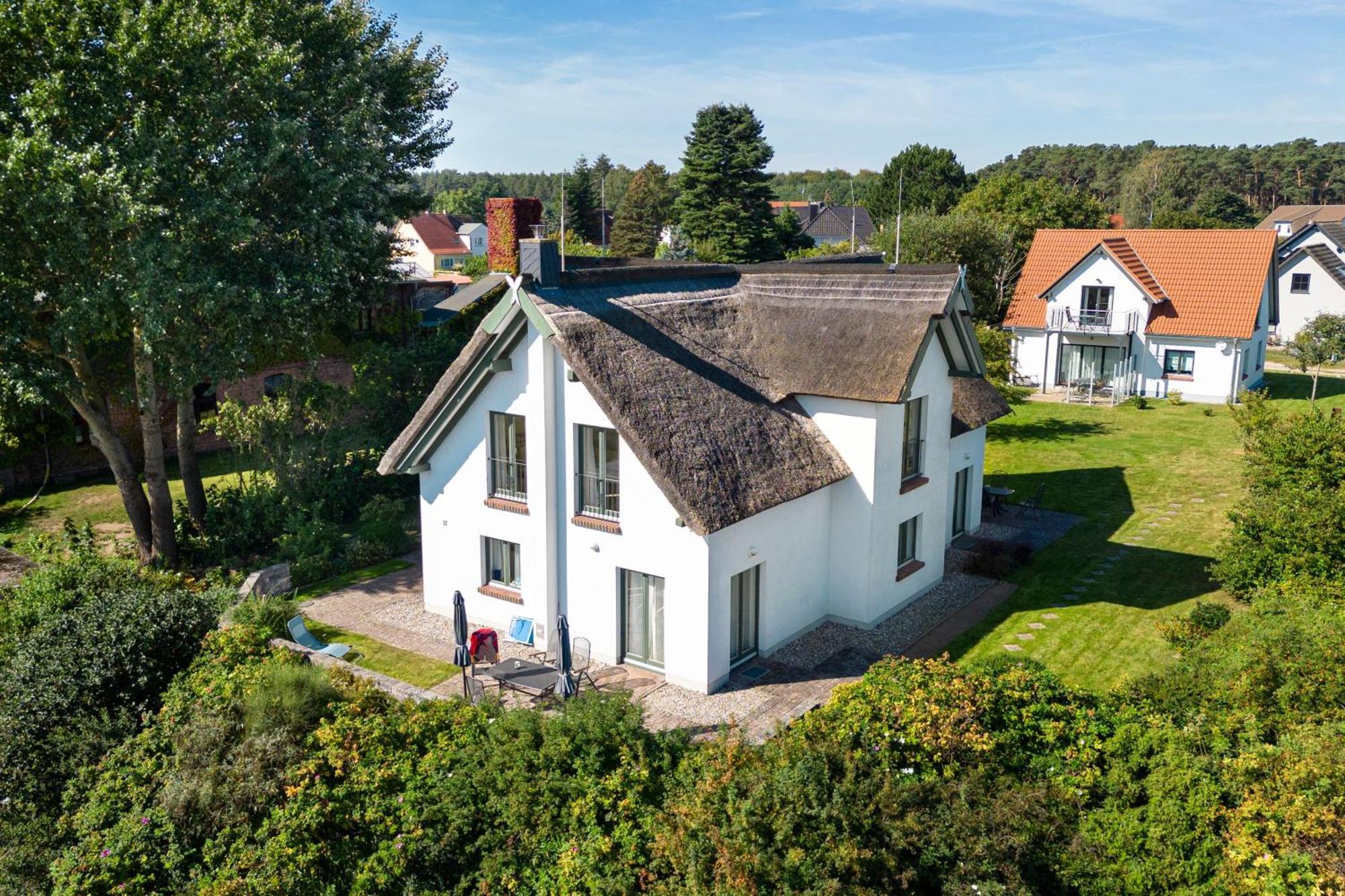 Reetdachhaus Im Fischerdorf 弗里斯特 外观 照片