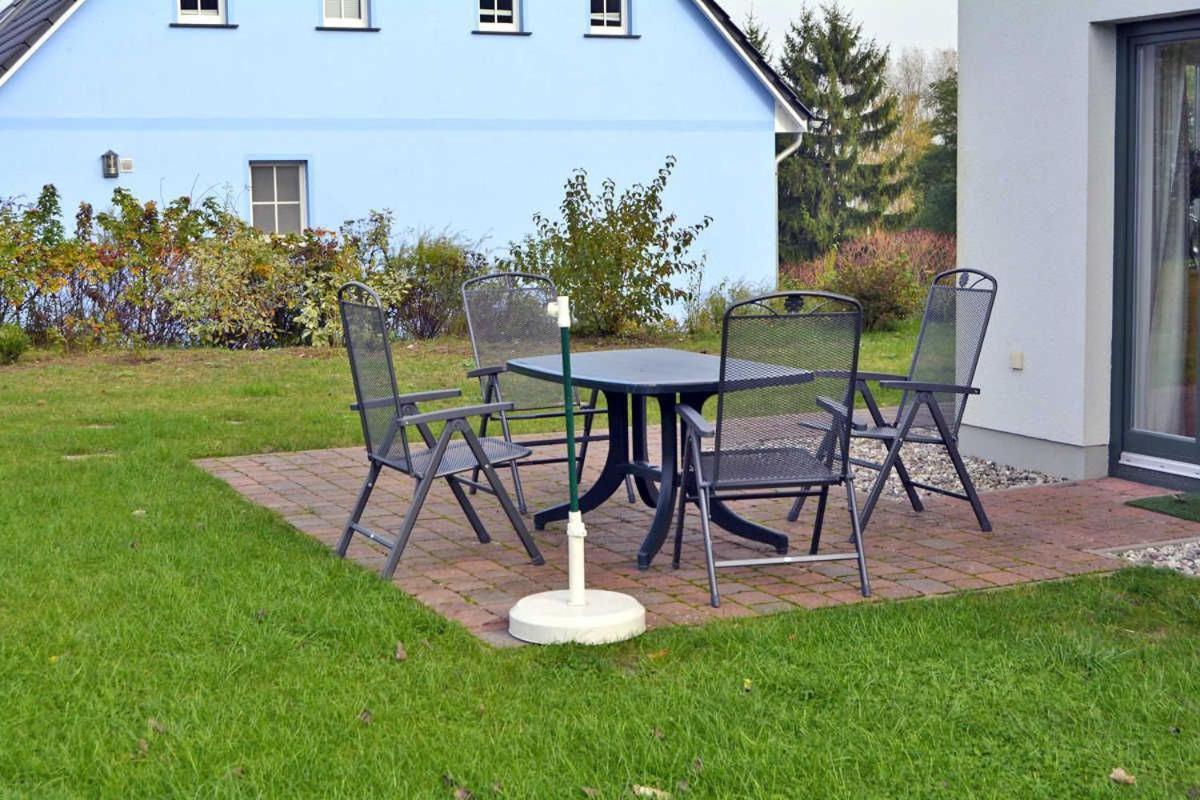 Reetdachhaus Im Fischerdorf 弗里斯特 外观 照片